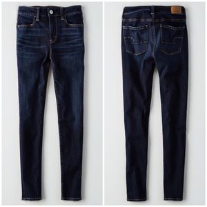 American Eagle High-Waisted Skinny Jegging
